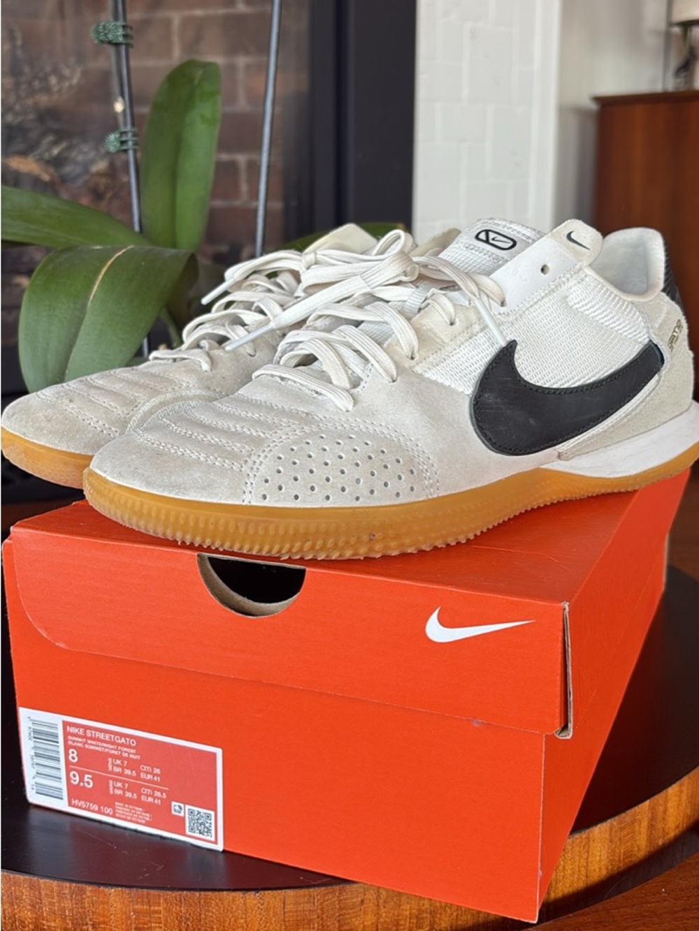 Nike Streetgato Indoor Soccer Shoes - Men’s Sz 8